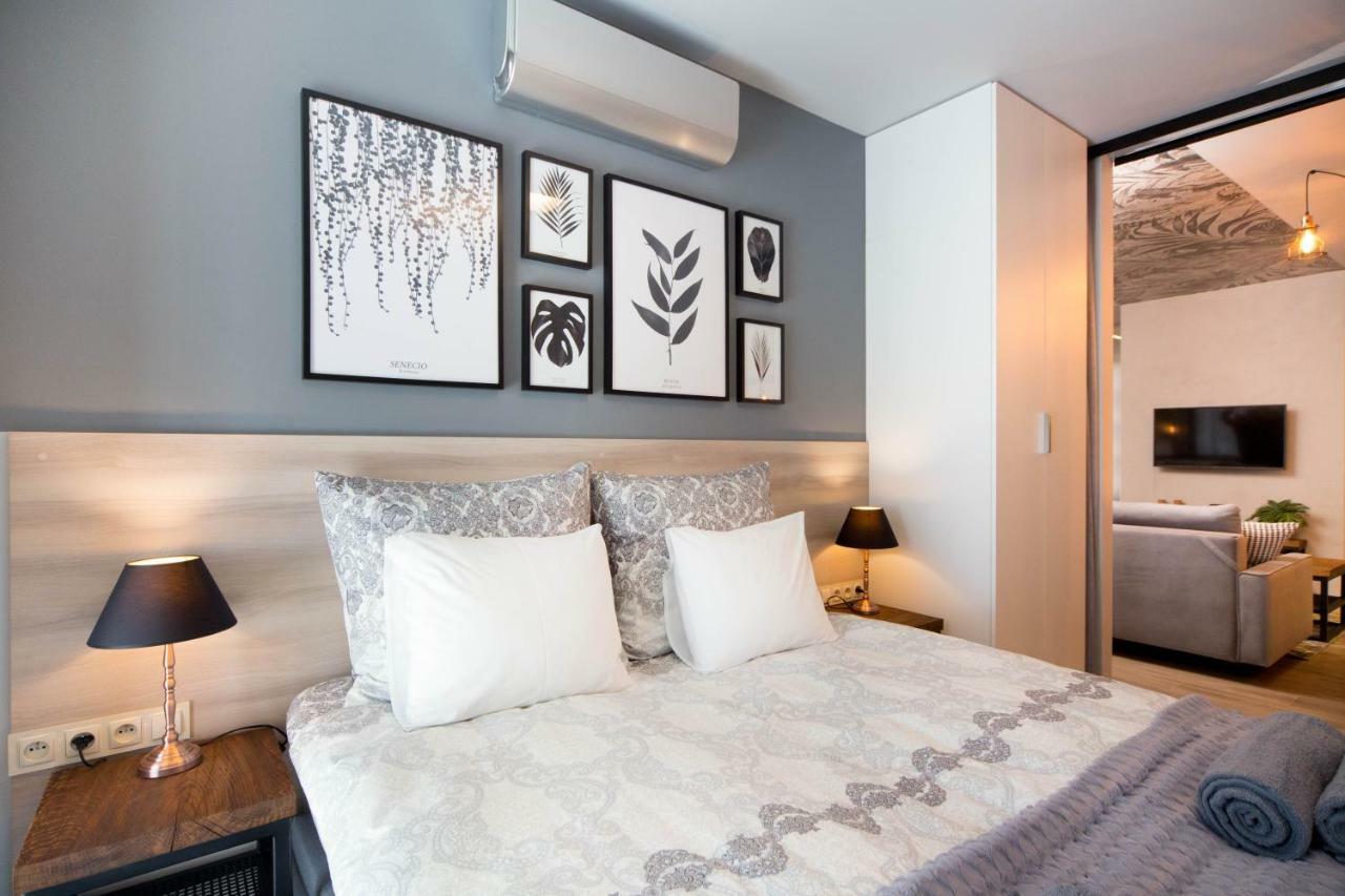 Jacuzzi Apartments Краков Экстерьер фото