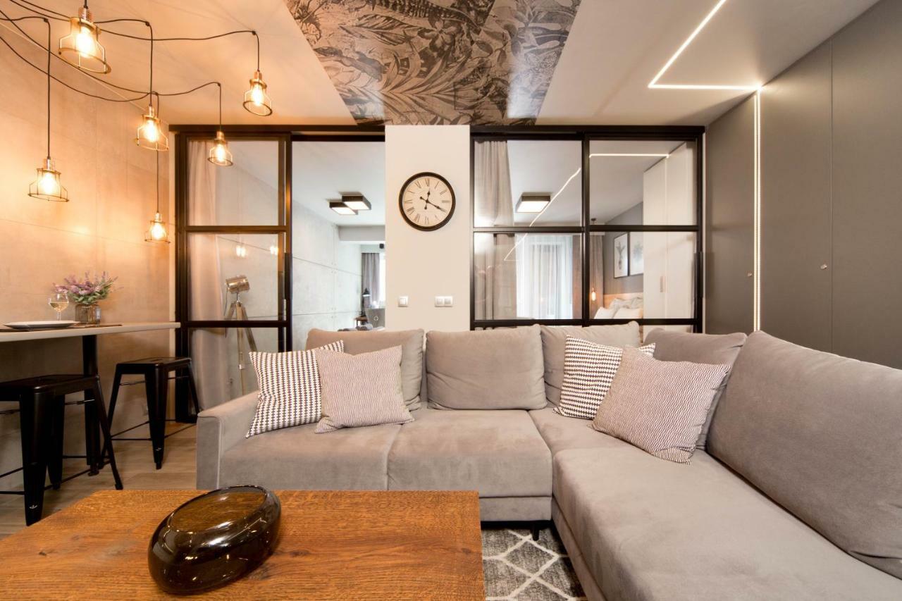 Jacuzzi Apartments Краков Экстерьер фото